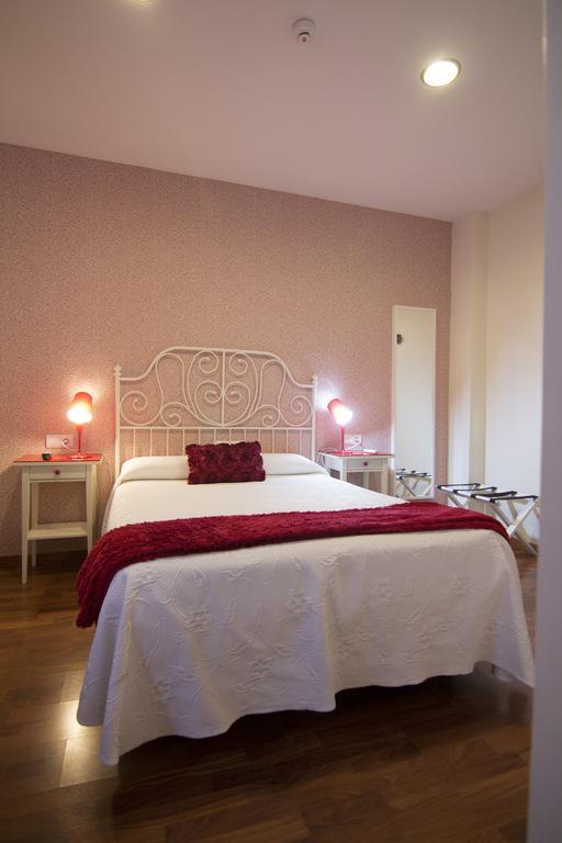Hostal Paris San Fernando Buitenkant foto
