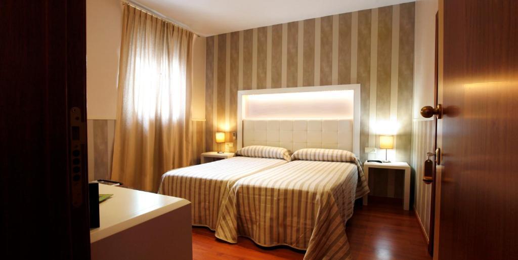 Hostal Paris San Fernando Kamer foto